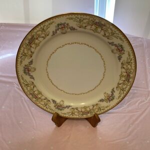 Dinner Plate from Noritake
